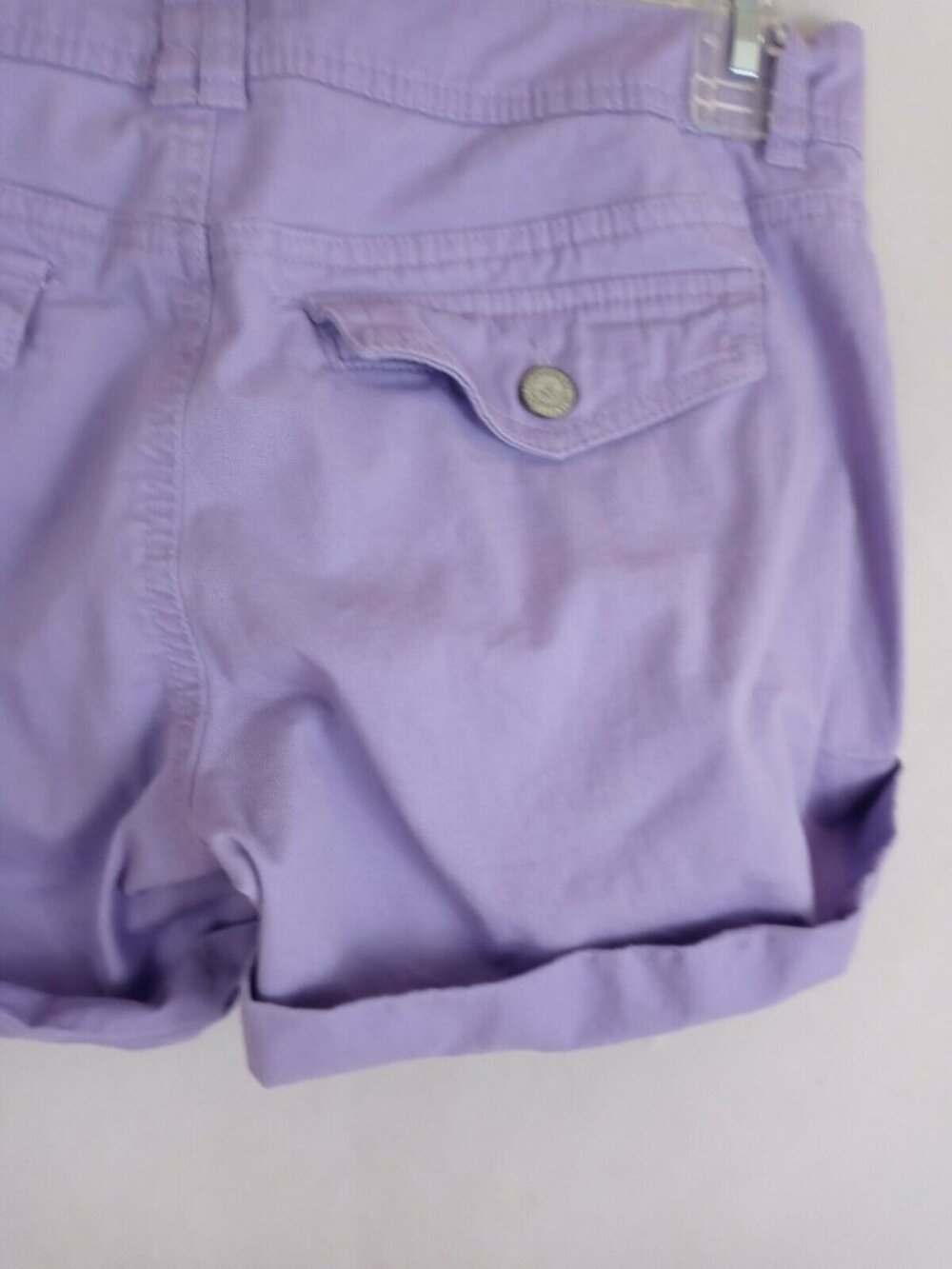 Aeropostale Women's Lavender Cuffed Chino Booty Shorts Size 4 - Picture 4 of 6